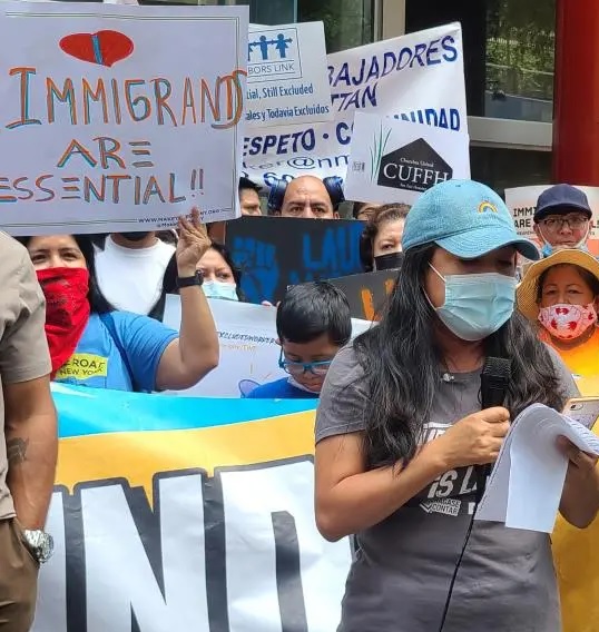 Dominicanos En NYC Participaron Este Miercoles En Protesta Contra Gobernadora