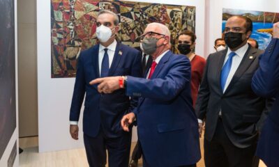 El Presidente Abinader En La Exposicon De Luis Guidicelli De Banreservas