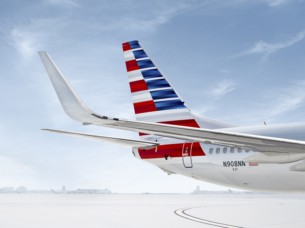 Aircraft Exterior AA 737 Livery Right Tail