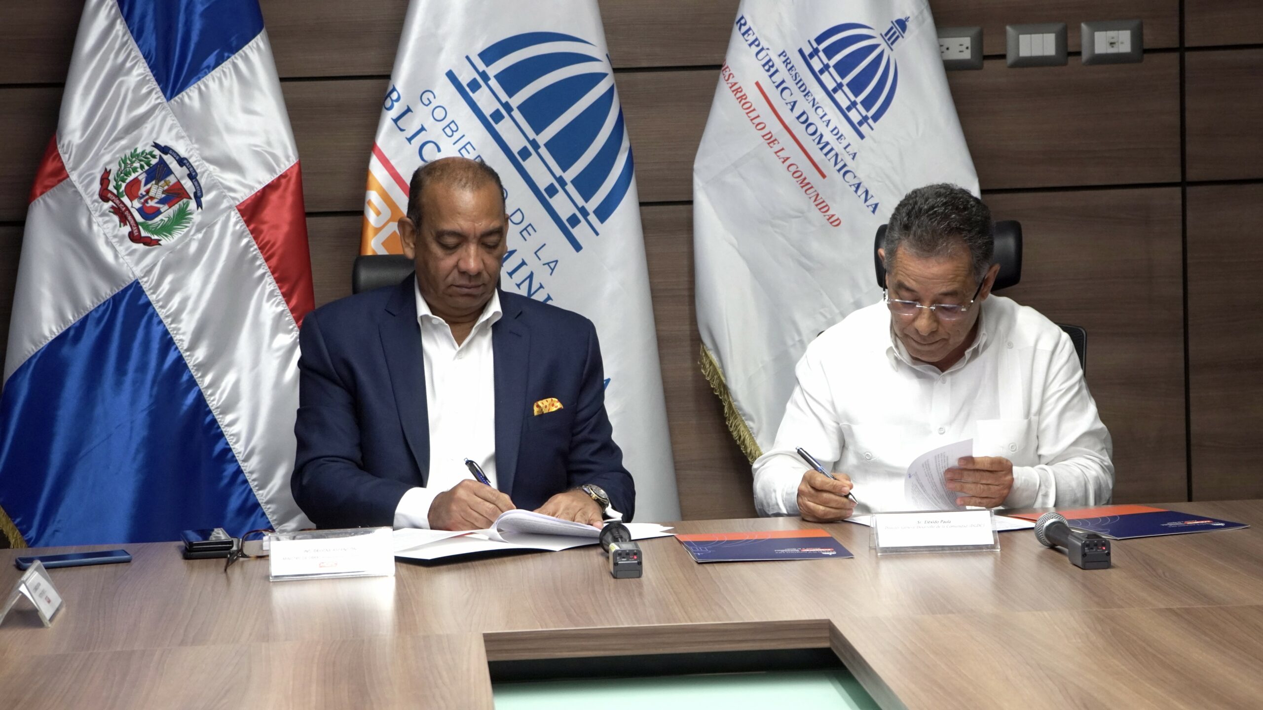 Foto Firma Del Convenio Scaled