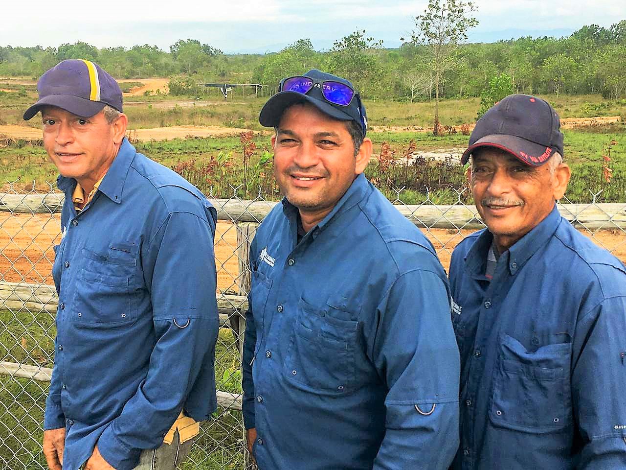 1 Miguel Mota Nelson Vargas Hijo Y Padre