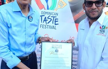 Z Senado Estatal NY Reconoce Emprendedor Dominicano