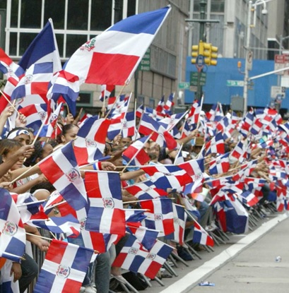 Dominicanos NY Llaman Regular Los Desfiles