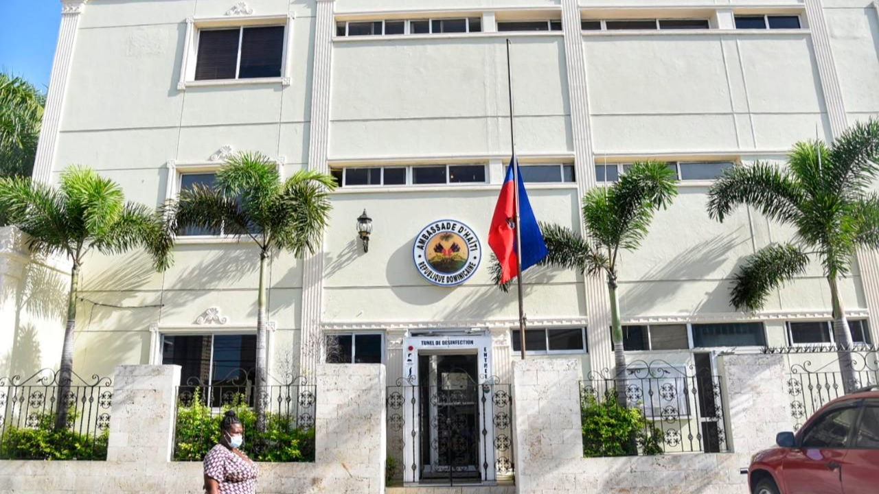 Rd Cierra Embajada En Haiti