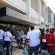 Momento En Que Inspectores De Pro Consumidor Supervisan Venta De Boletas En Estadio Quisqueya