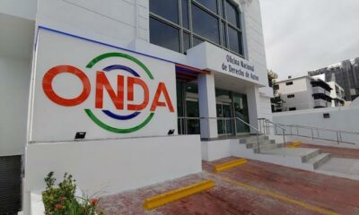 Fachada De La Onda