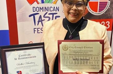 1 Reconocen En NYC Periodista Dominicana