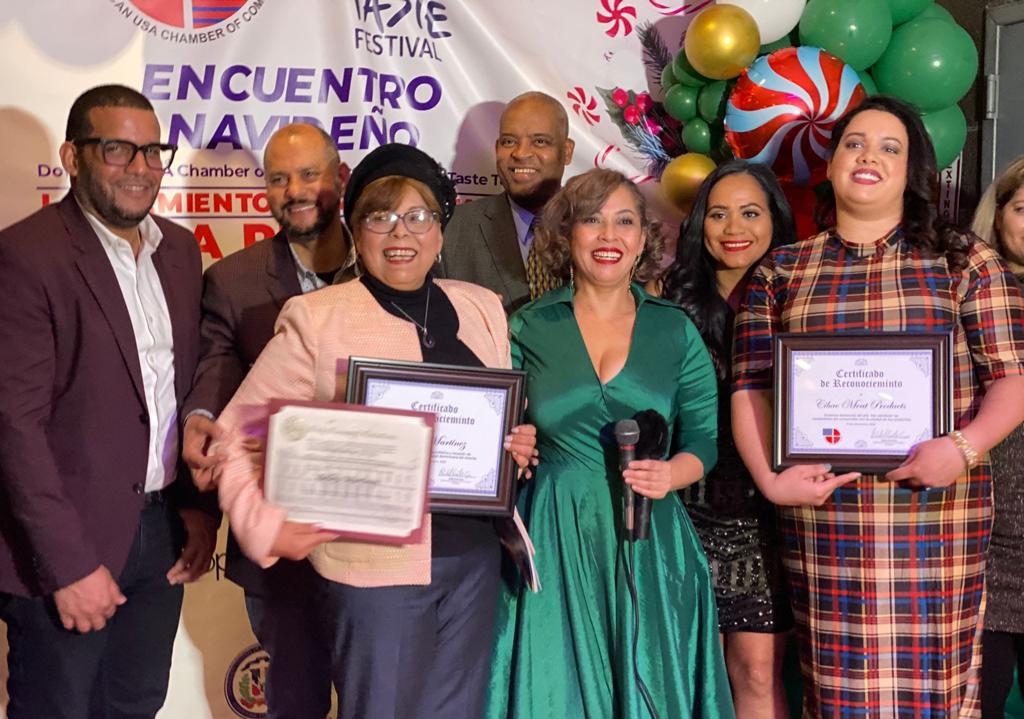 PHOTO 2022 12 19 19 38 55