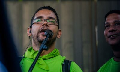Leyendo La Primera Proclama De Marcha Verde Junto A Carlos Pimentel.