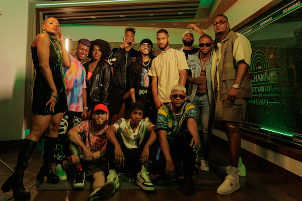 1. Foto Principal Beatz Akademy Junto A Los 11 Participantes