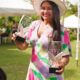 Francia Santana Recibe El Premio Por Su Producccion Avicola