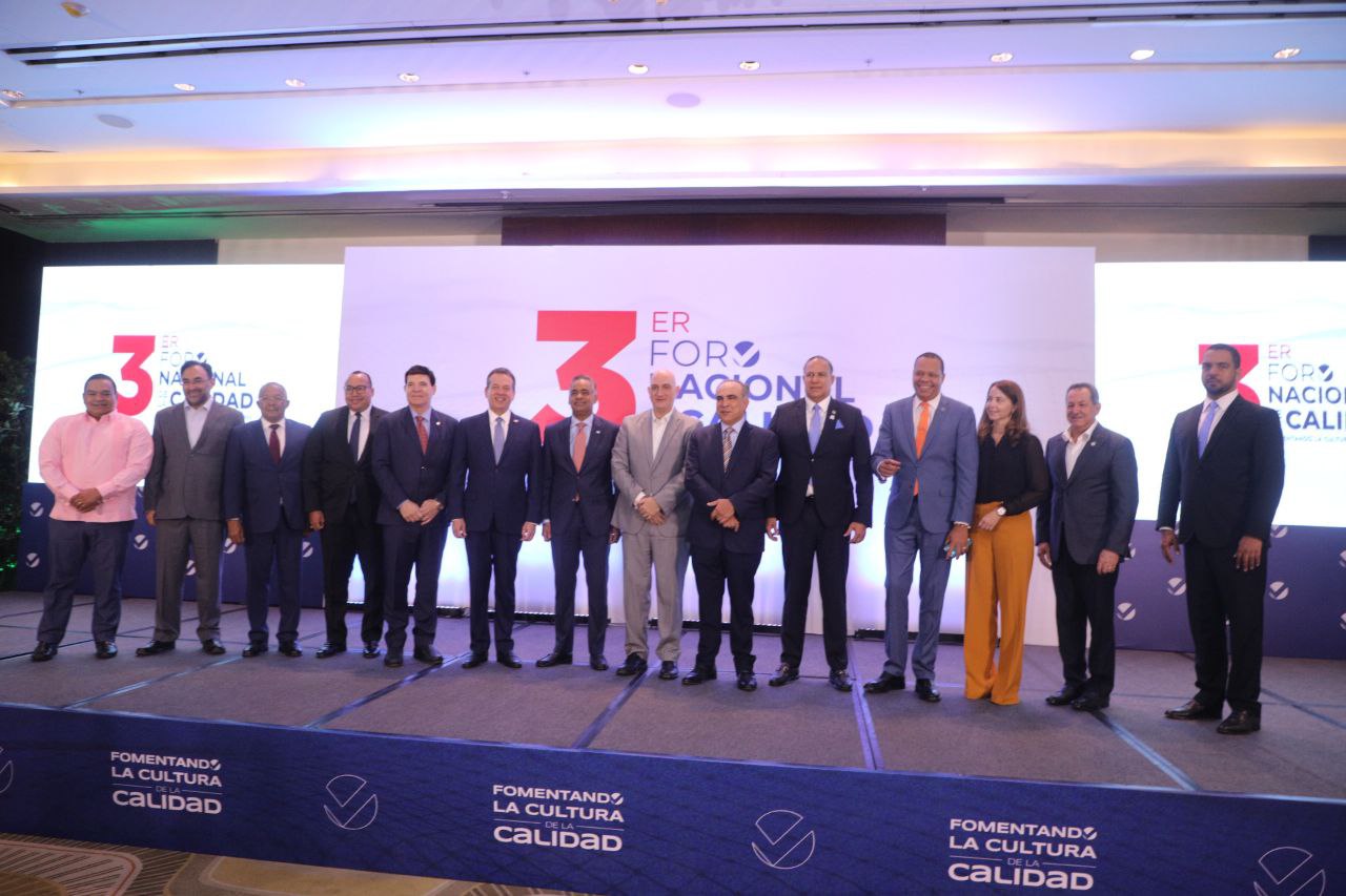 FOTO OFICIAL