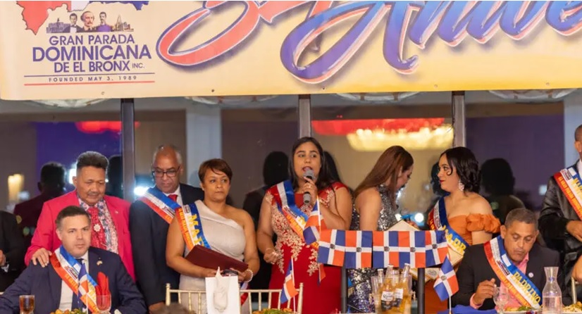 Z Z Z Gran Parada Dominicana Bronx Dedicada A Montecristi Pero Sus Representantes No Asisten A Gala