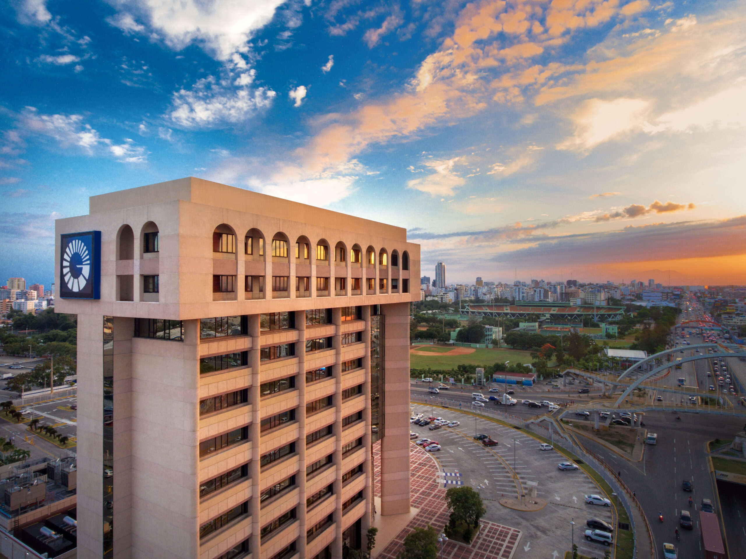 Torre Popular Sede Del Banco Popular Dominicano 2 Scaled