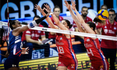 FOTO...BRAYELIN ATACA ANTE SERBIA EN PREOLIMPICO