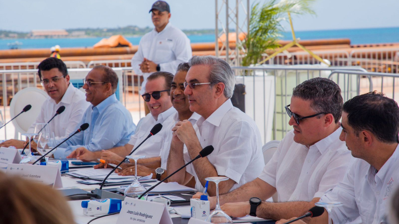 Presidente Abinader Mesa De Trabajo Cabo Rojo