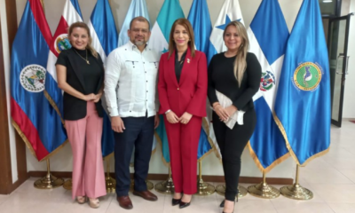 Foto La Presidenta Del PARLACEN Silvia Garcia Junto Al Secretario General Del SICA Werner Isaac Vargas Y Otras Personalidades.
