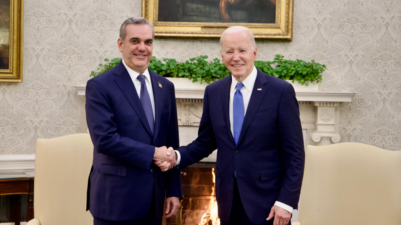 Presidente Abinder Y Presidente Biden