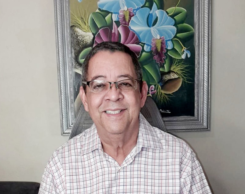 David R. Lorenzo M