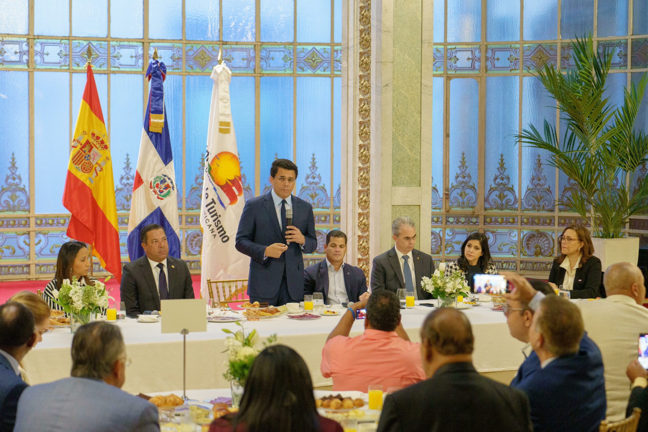 Encuentro Fitur 1 Scaled