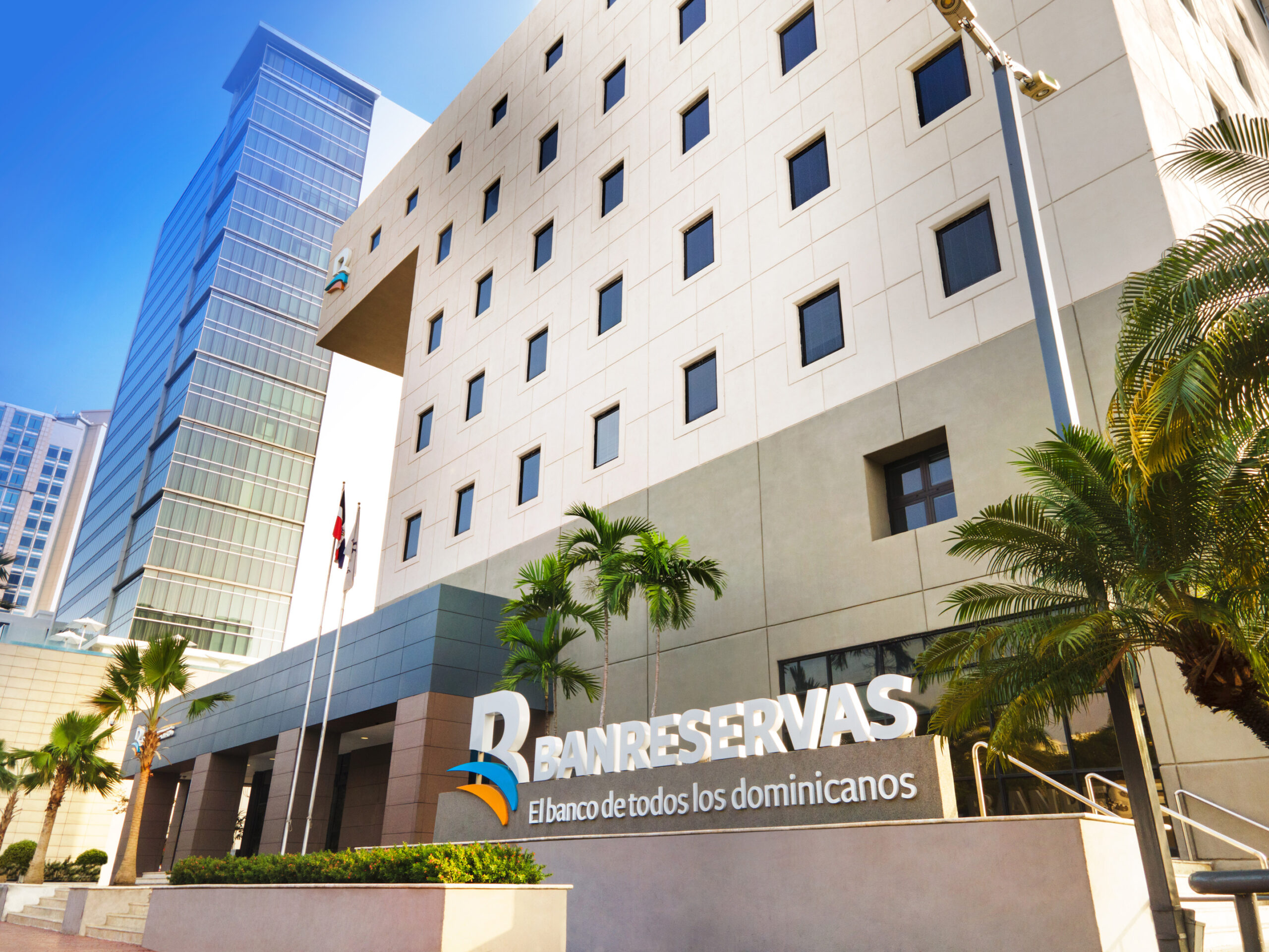 Fachada Banco De Reservas Banreservas Scaled