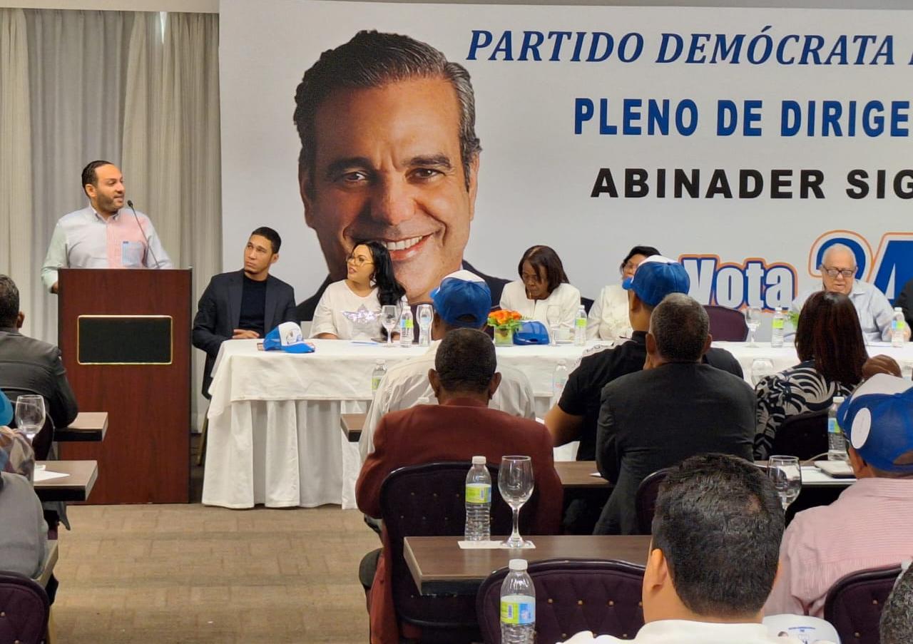Foto 1 Pleno De Dirigentes Del PDP.