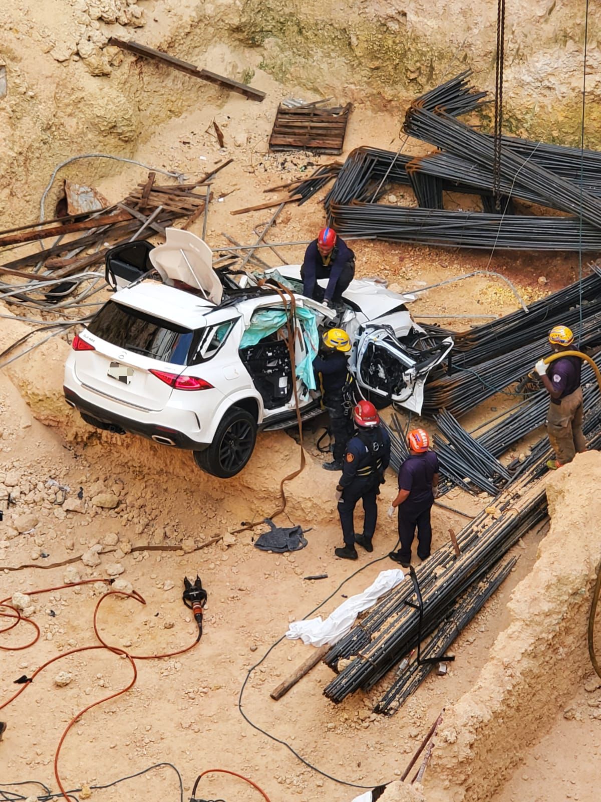 Doce Unidades De Emergencia Atienden Accidente Vehicular En Evaristo Mor