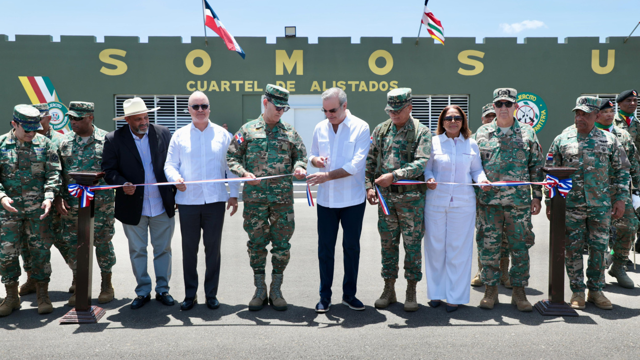 Foto Presidente En Dajabon