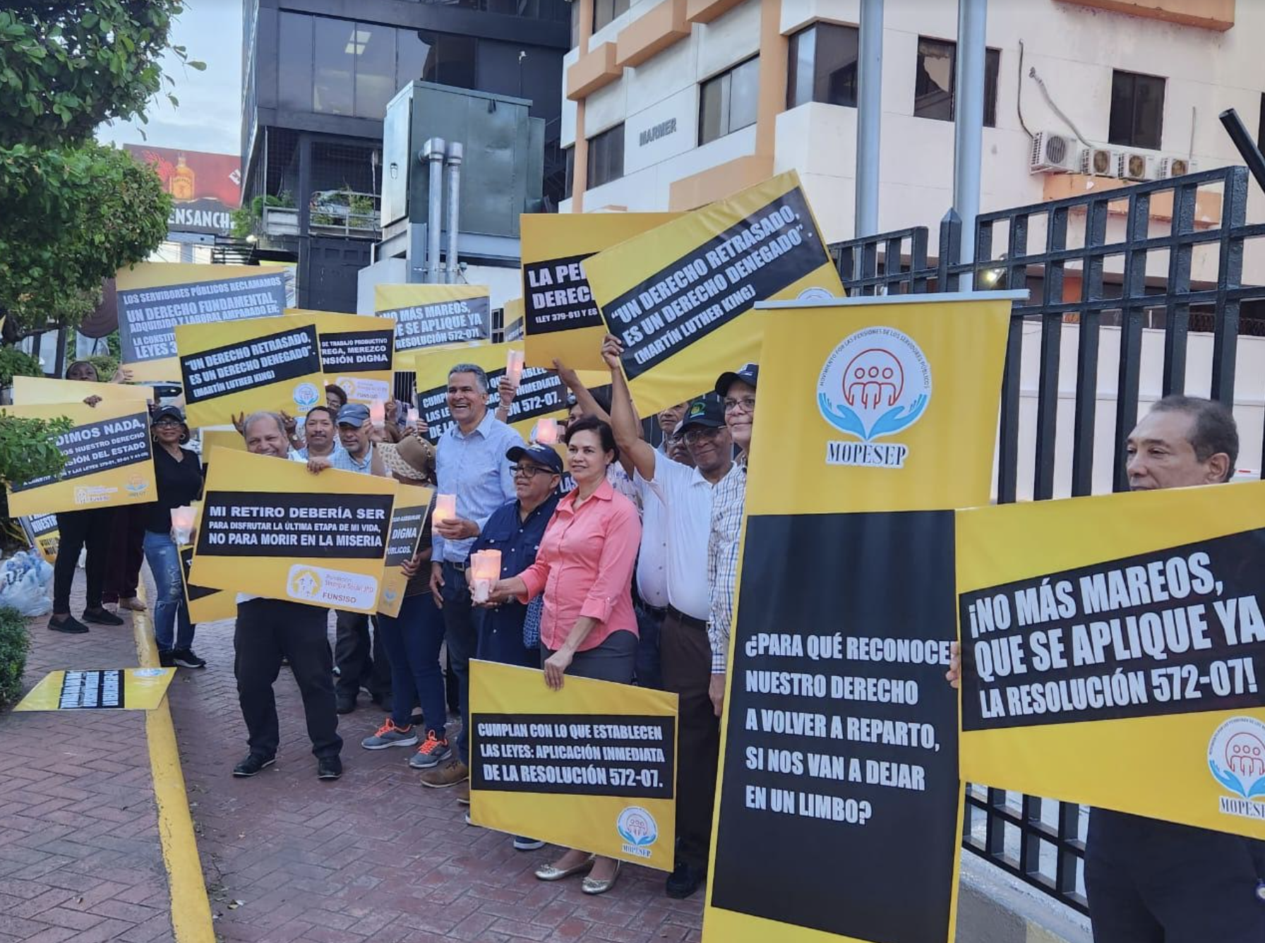 Foto Protesta Servidores Publicos