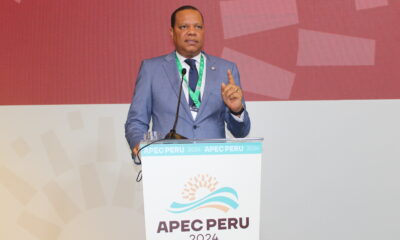 Foto Lima Peru. El Director De Pro Consumidor Eddy Alcantara Habla En La Conferencia De Paises Asia Pacifico