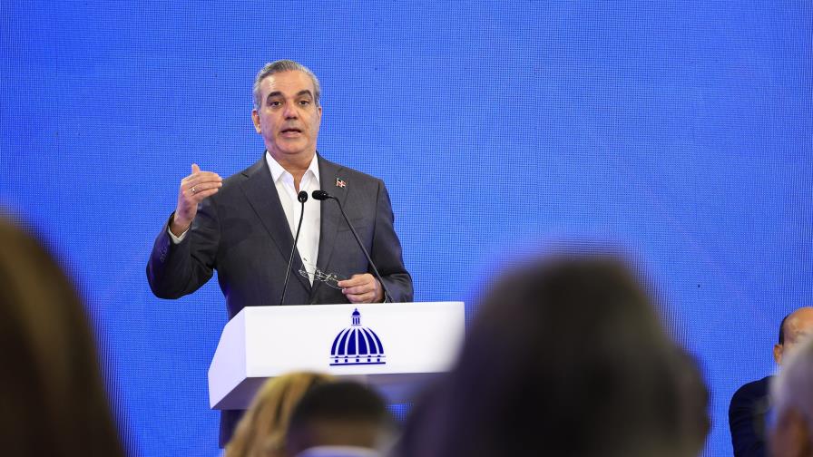 PRESIDENTE ABINADER. 1