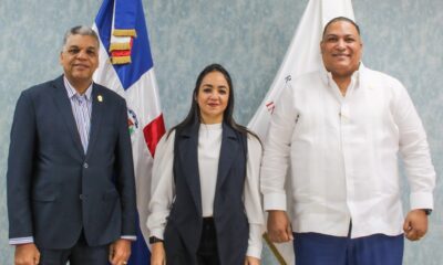 Foto El Presidente Del PARLACEN Ramon Emilio Goris Y El Secretario Del Foro Eddy Antonio German Junto A La Ministra De Interior Y Policia Faride Raful
