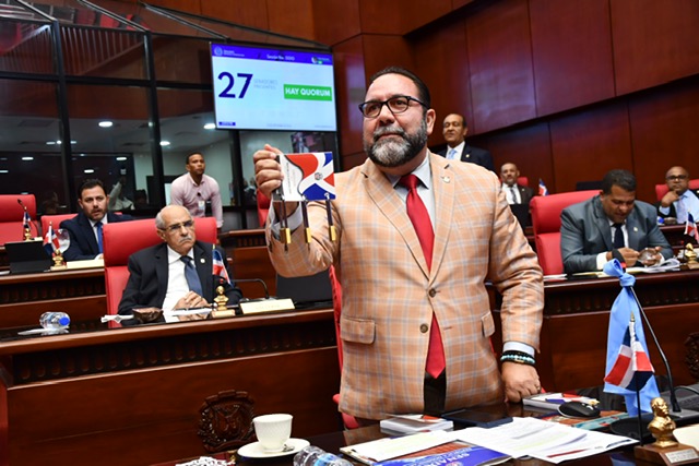 Foto Senador Ramon Rogelio Genao