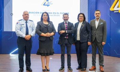 Al Centro Maira Morla Sergio Mendez Maura Corporan Y Emmanuel Blanc Y Coronel Jose R. Reyes Suarez INFOTEP Auspicia Conferencia Sobre Innovacion Centrada En El Futuro
