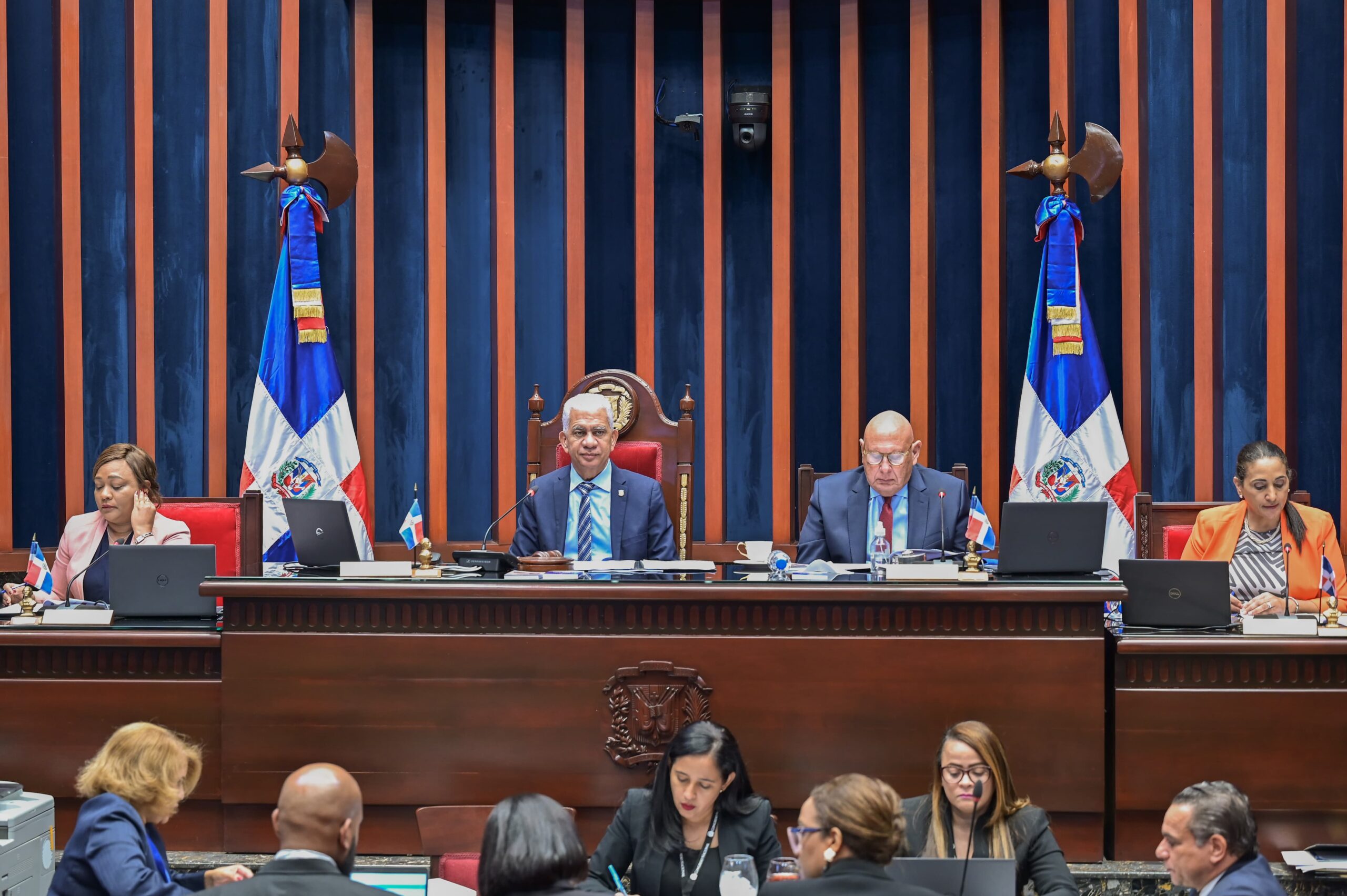 Senado 1 Scaled