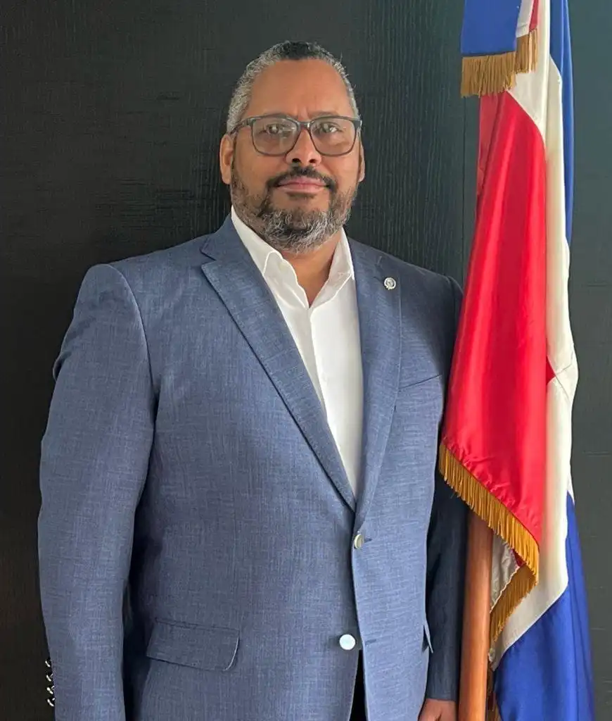 CARLOS ROJAS