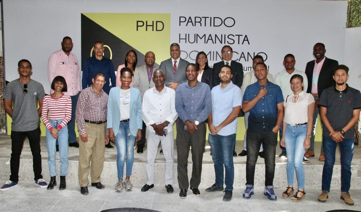 Foto El Presidente Del PHD Ramon Emilio Goris Y Otros Altos Dirigentes De La OrganizaciOn Que Participaron En El Encuentro Con Motivo Del Aniversario De La Entidad