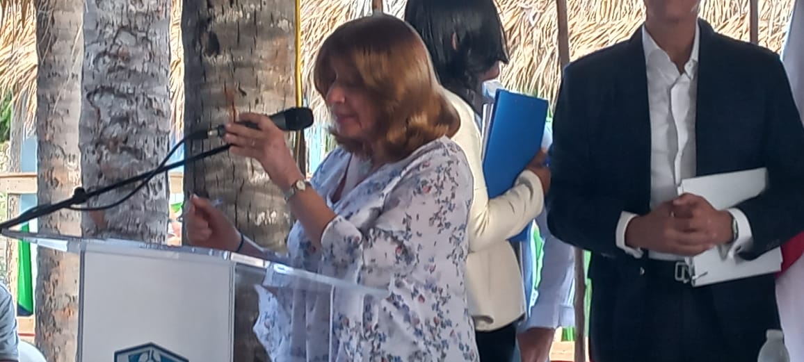 Foto La Presidenta De La Fundacion Ciencia Y Arte Jacqueline Boin Habla En El Acto Inaugural