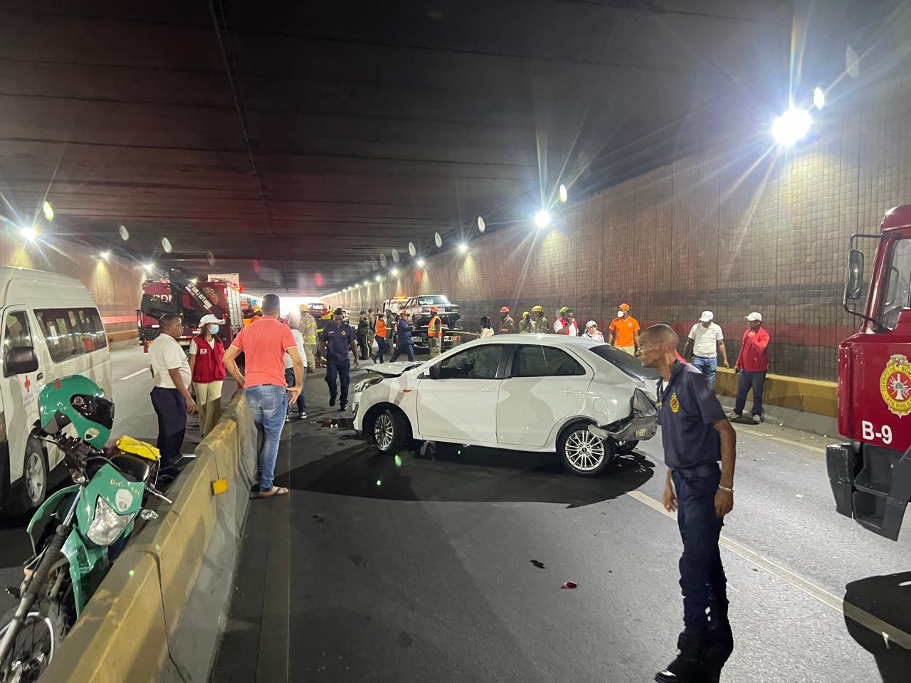 911 Informa Que Fue Controlada Emergencia Por Fuga De Gas Tras Accidente En El Tuinel 27 De Febrero 1