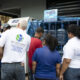 Foto 1 Inspectores De Pro Consumidor En El Operativo Realizado Este Lunes En El Distrito Nacional Para Sacar Del Mercado Los Botellones De Agua Expuestos Al Sol