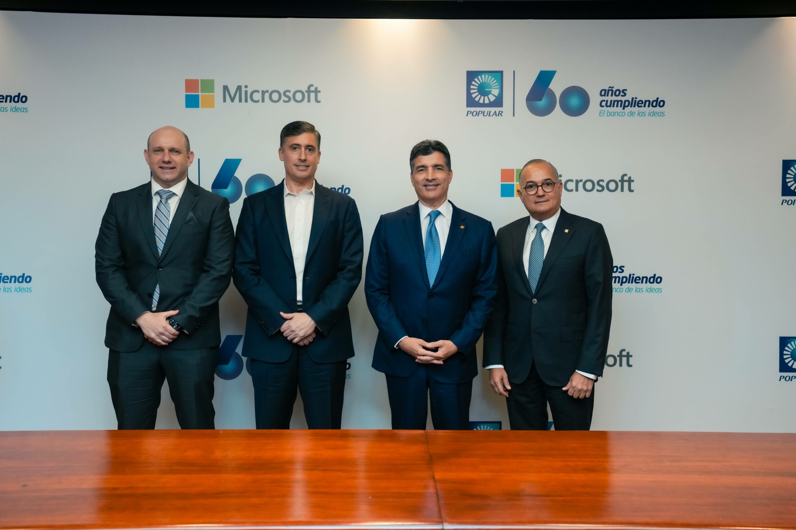 ISM03786 De Izquierda A Derecha Los Senores Herbert Lewy Alberto Arciniega Christopher Paniagua Y Juan Lehoux Scaled