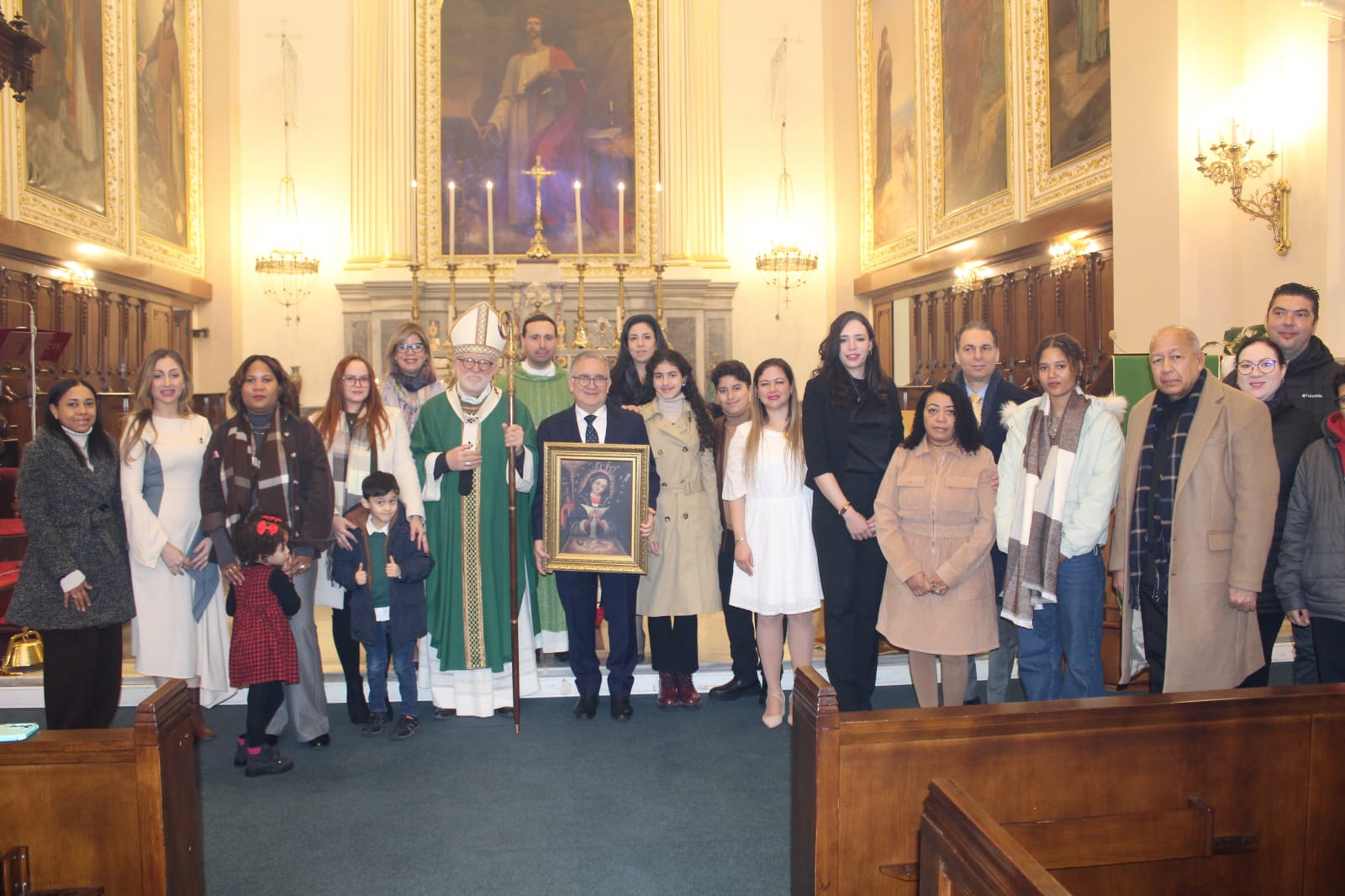 Foto 1 El Embajador Dominicano En Turquia En El Acto Religioso En Homenaje A La Virgen De La Altagracia Turquia