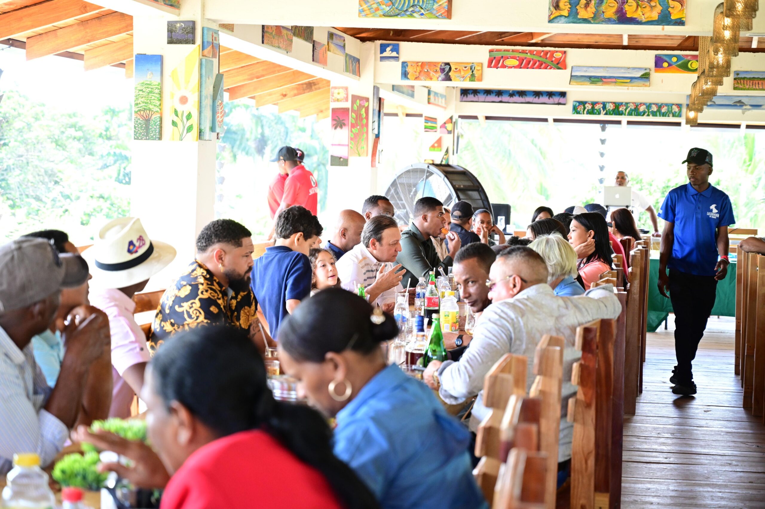 Abel Martinez En Almuerzo En Yaguate Scaled