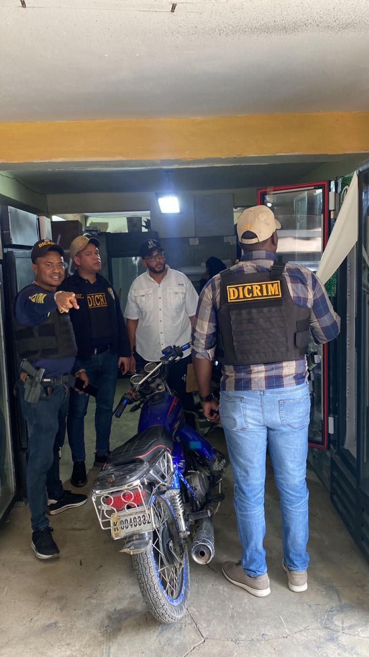 Policia Atrapan Ladrones