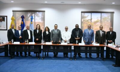 1. Foto Principal. JCE Presenta Proyecto De La Nueva Cedula Al Consejo De La Conferencia Del Episcopado Dominicano