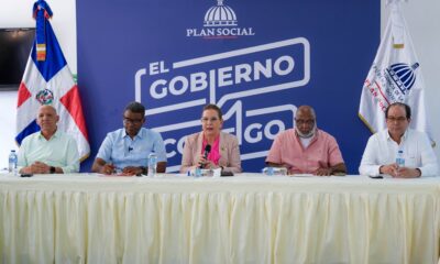 EL GOBIERNO CONTIGO 01