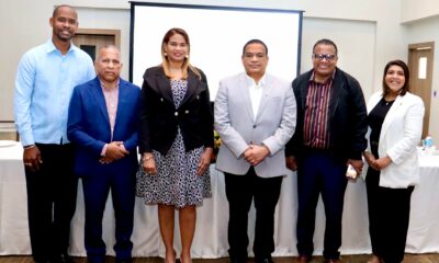 La Gobernadora De La Romana Ivelisse Mercedes Mendez Y El Director De La ONDA Jose Ruben Gonell Cosme. Junto A Representantes De Las Sociedades De Gestion Colectiva