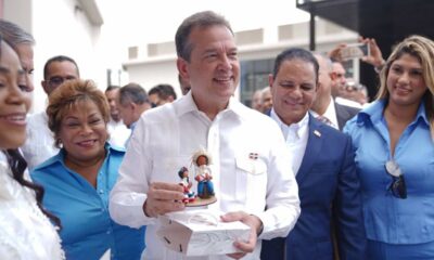 Ministro Ito Bisono Y Emprendedores