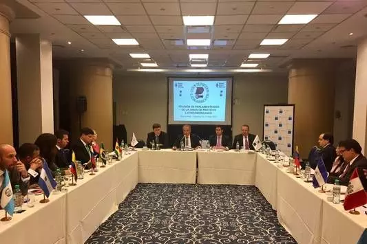 Foto UNA DE LAS REUNIONES DE RED DE PARLAMENTARIOS DE UPLA
