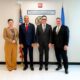Foto Washington. Los Diputados Carlos Hernandez Y Ramon Emilio Goris Junto A Los Funcionarios Del Departamento De Estado